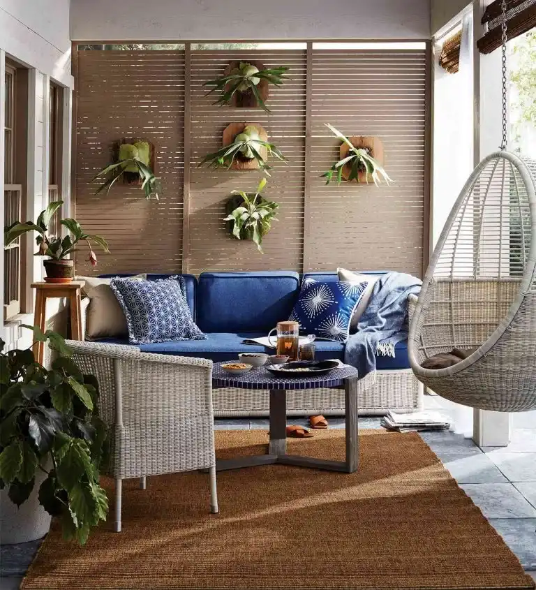Indoor-outdoor upholstery fabric